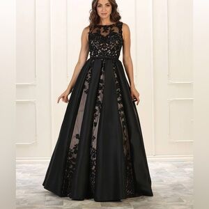 Gothic Black Floral Lace BallGown EUC